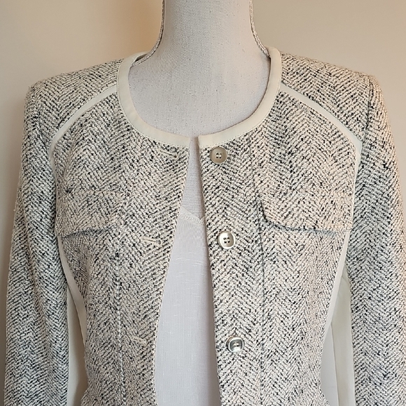 White House Black Market Ice Princess Topper in Grey - Picture 2 of 7